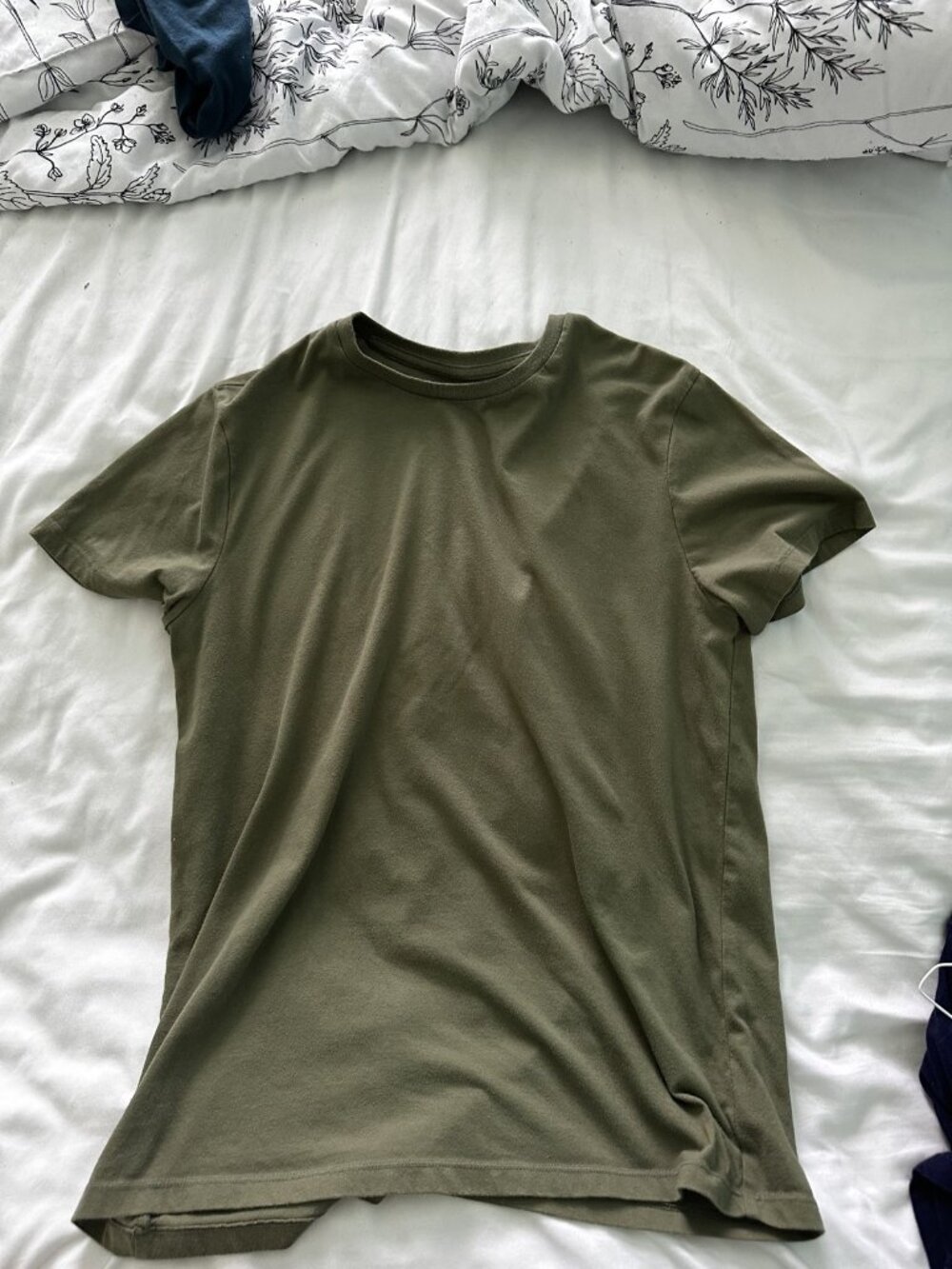 Goodfellow & Co Lyndale Crew Neck Tee Olive